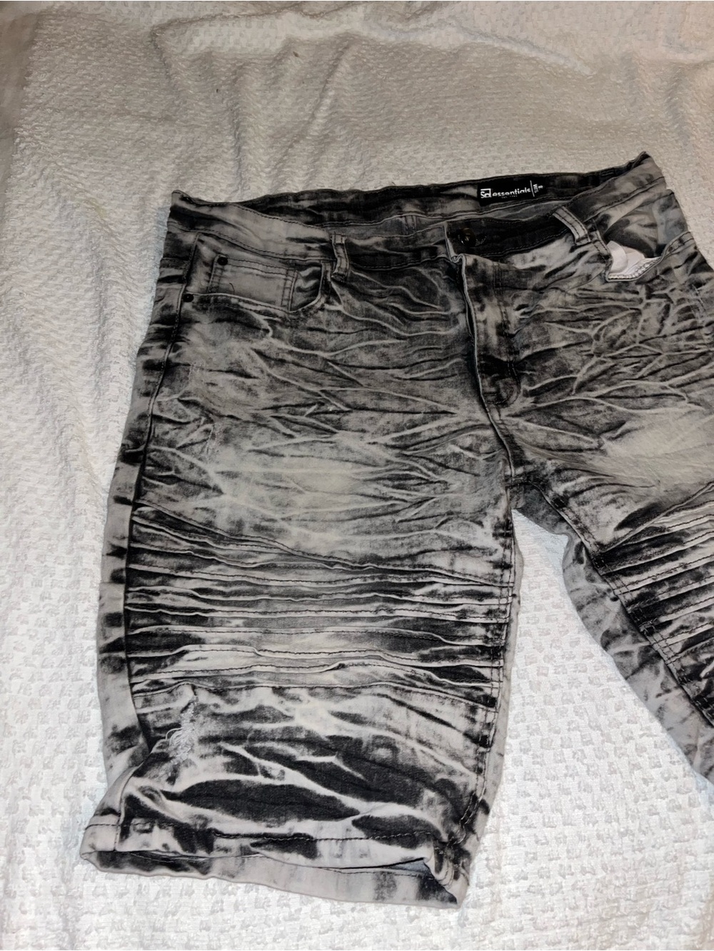 Essentials Men’s Black and Gray Slim Jeans Shorts